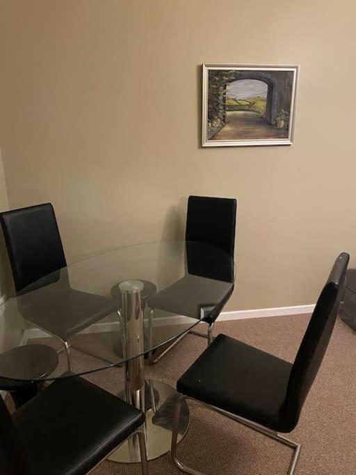 Walnut Apartment لارن المظهر الخارجي الصورة